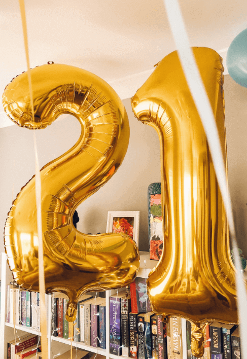 Giant 21 Balloons